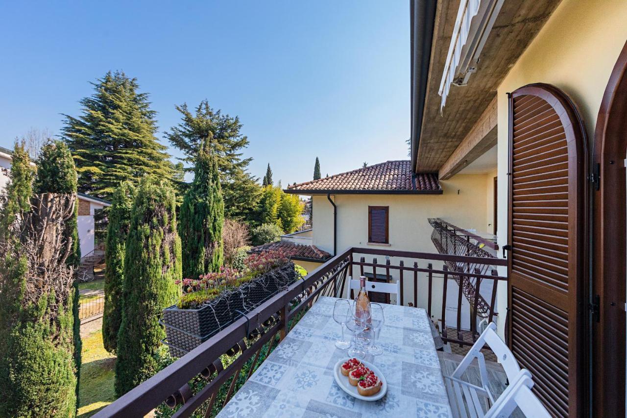 Appartamento Mazzini P1-25 By Wonderful Italy Sirmione Bagian luar foto
