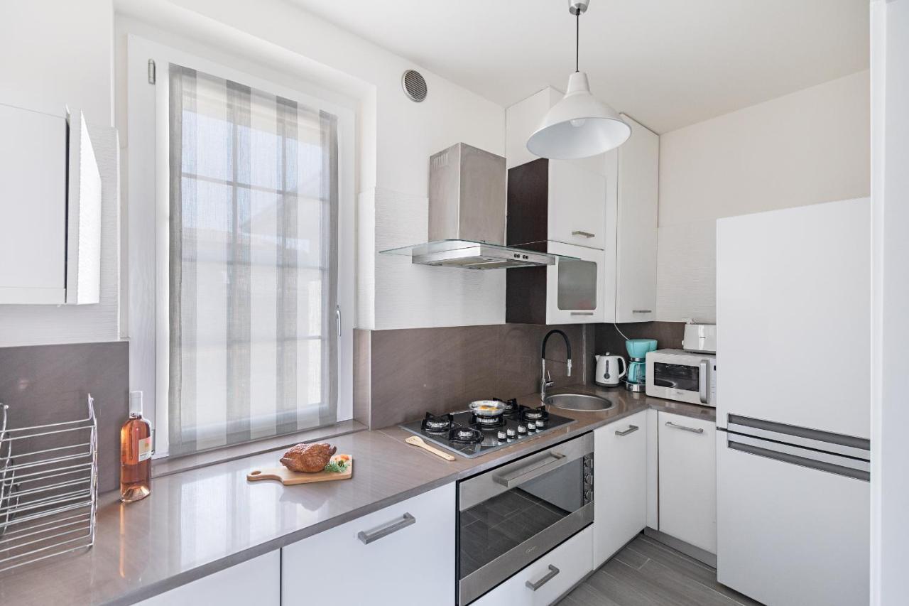 Appartamento Mazzini P1-25 By Wonderful Italy Sirmione Bagian luar foto